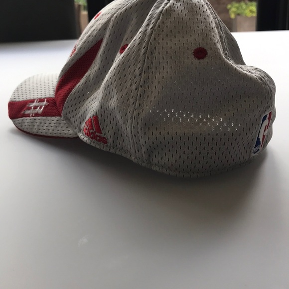 Youth red and grey rockets Adidas hat - Picture 4 of 4